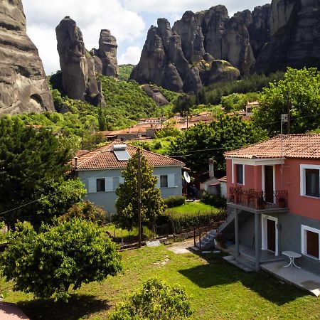 Fani'S House Under Meteora Apartman Kasztráki Kültér fotó