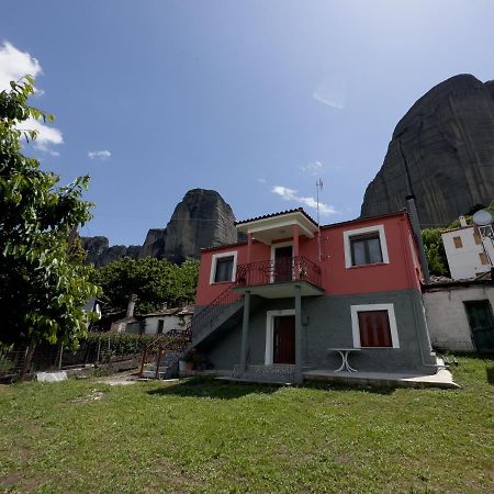 Fani'S House Under Meteora Apartman Kasztráki Kültér fotó