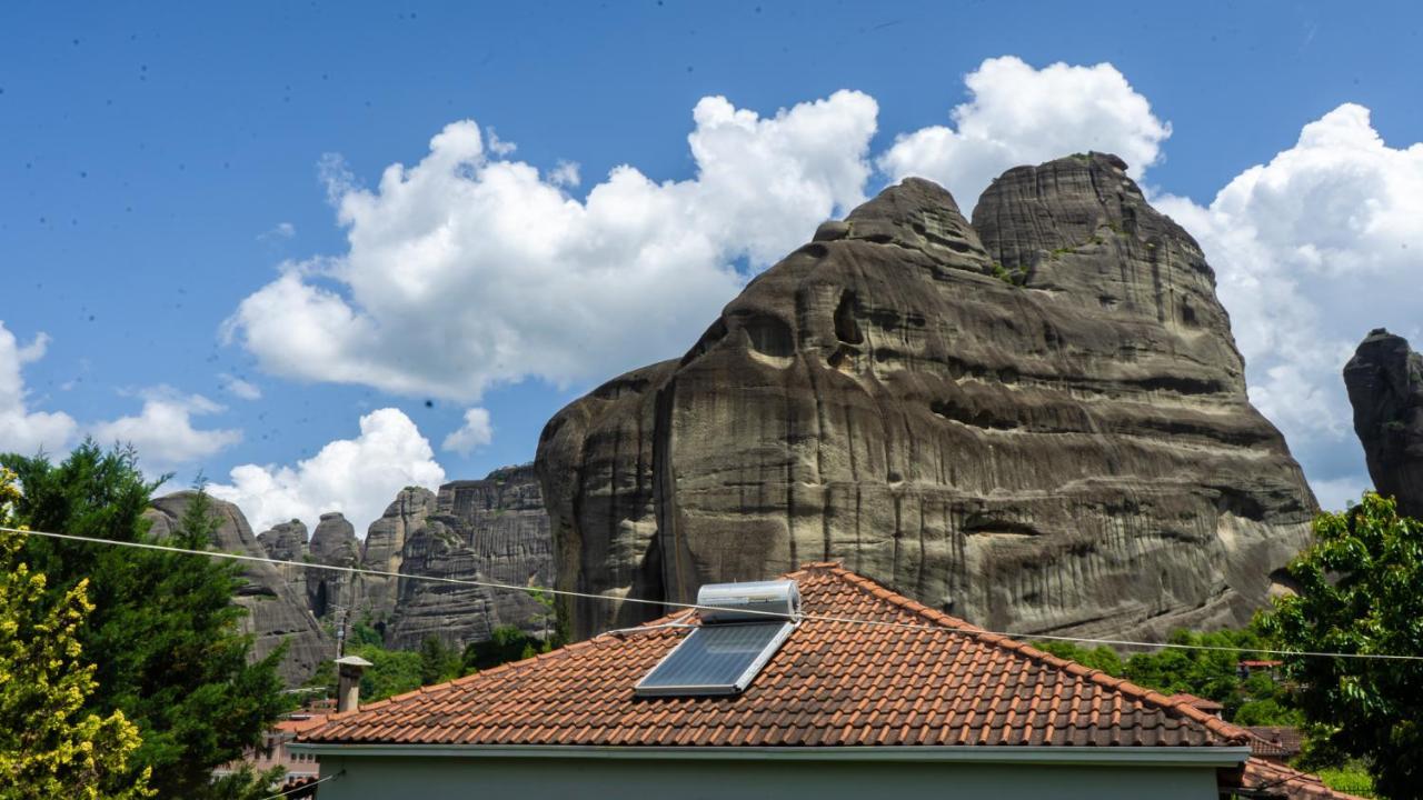 Fani'S House Under Meteora Apartman Kasztráki Kültér fotó