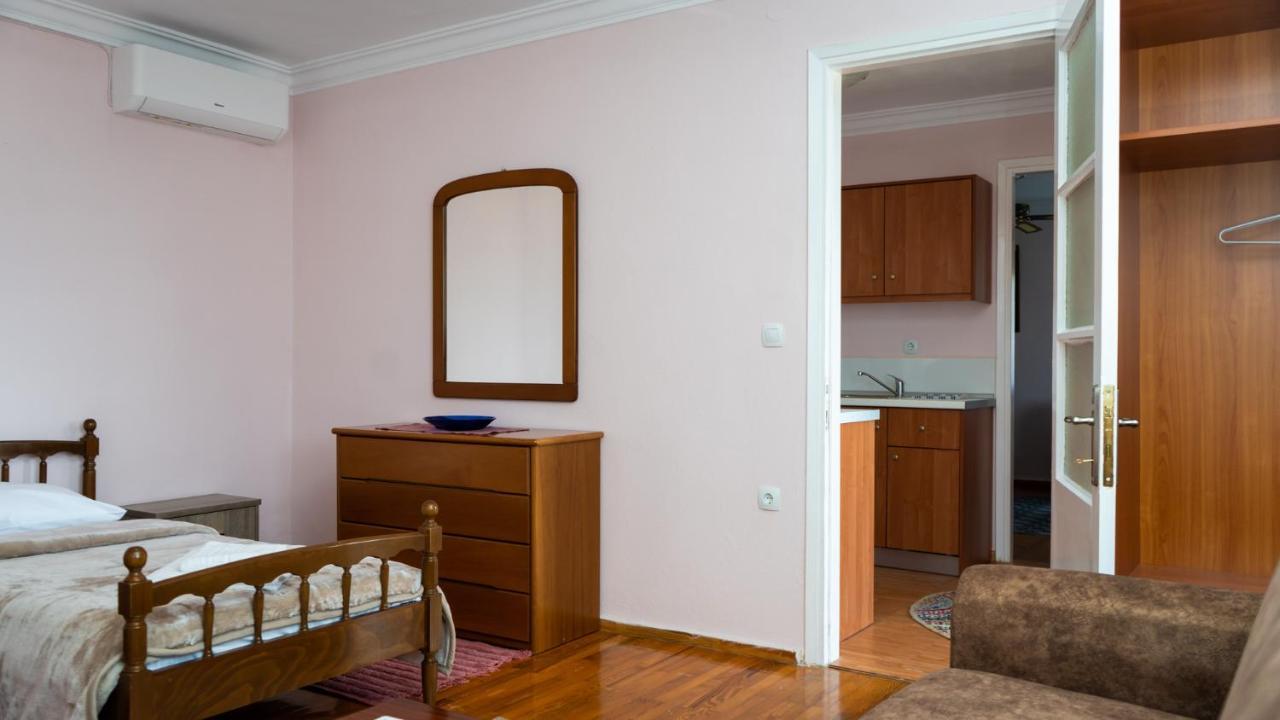 Fani'S House Under Meteora Apartman Kasztráki Kültér fotó