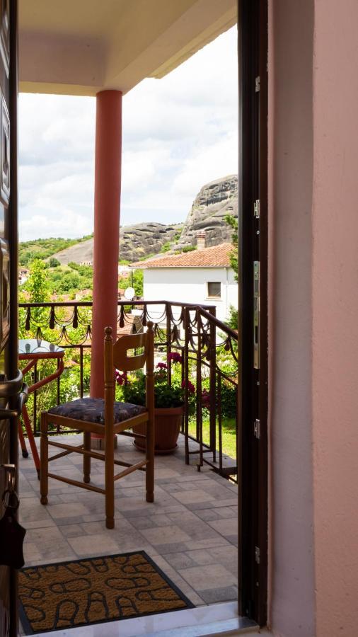 Fani'S House Under Meteora Apartman Kasztráki Kültér fotó